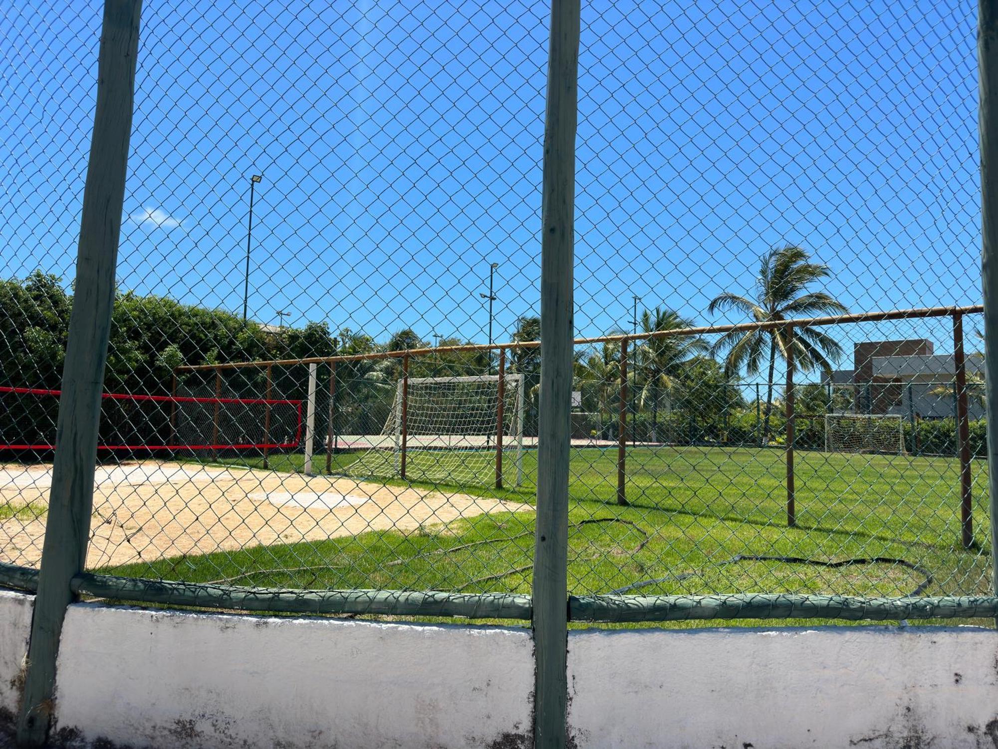 Flat Guarajuba 4 Quartos Terreo A Beira Mar - Pe Na Areia - Governanca Com Arrumadeira E Wi Fi Inclusos Camassari 외부 사진