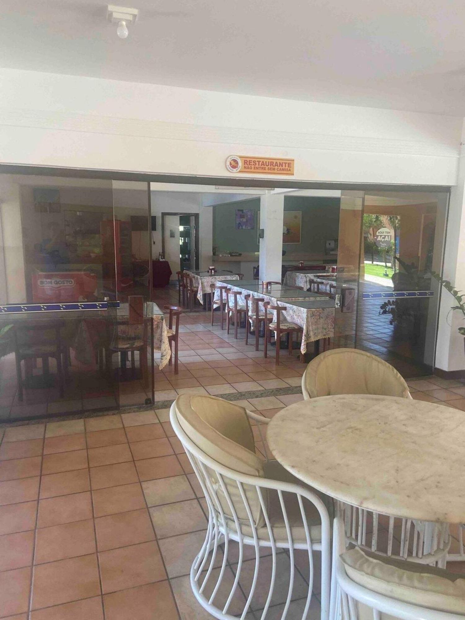 Flat Guarajuba 4 Quartos Terreo A Beira Mar - Pe Na Areia - Governanca Com Arrumadeira E Wi Fi Inclusos Camassari 외부 사진