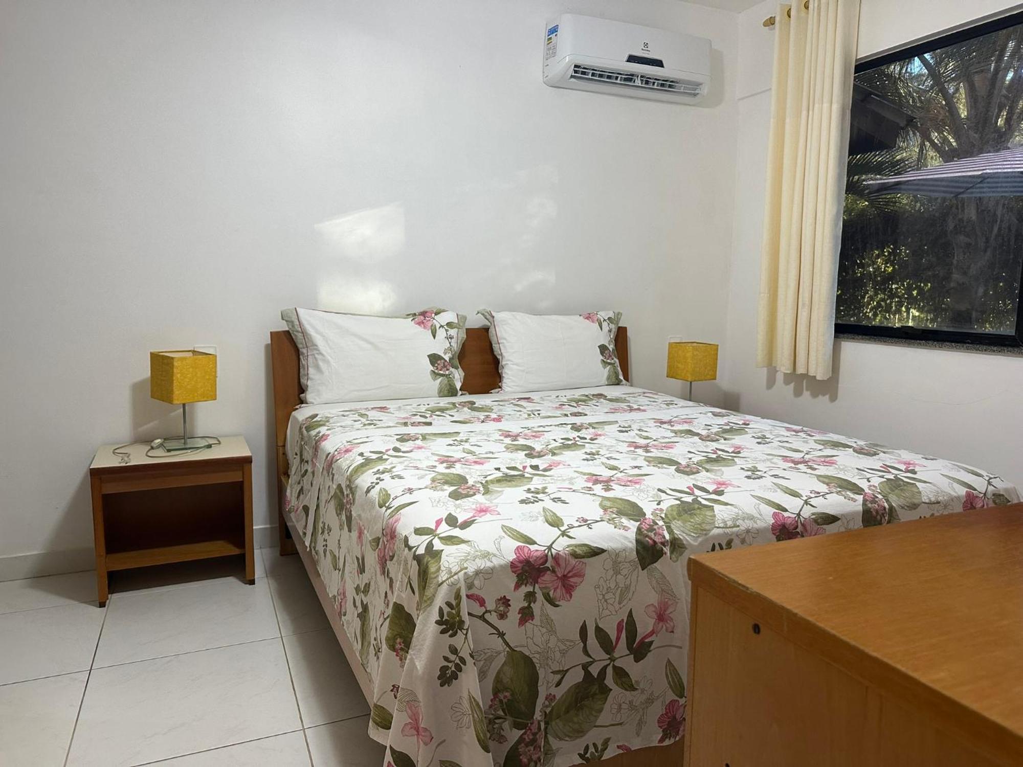 Flat Guarajuba 4 Quartos Terreo A Beira Mar - Pe Na Areia - Governanca Com Arrumadeira E Wi Fi Inclusos Camassari 외부 사진