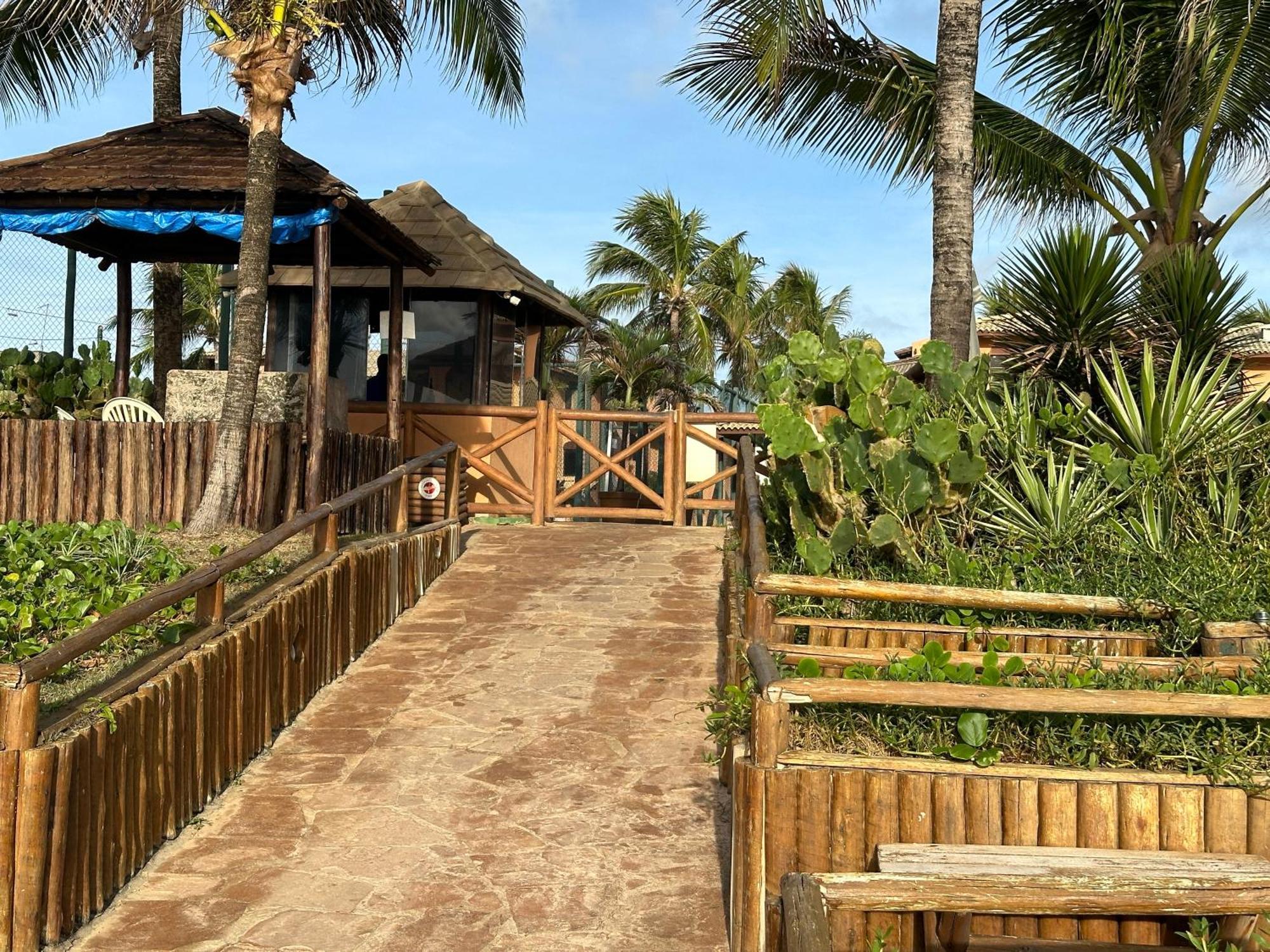 Flat Guarajuba 4 Quartos Terreo A Beira Mar - Pe Na Areia - Governanca Com Arrumadeira E Wi Fi Inclusos Camassari 외부 사진