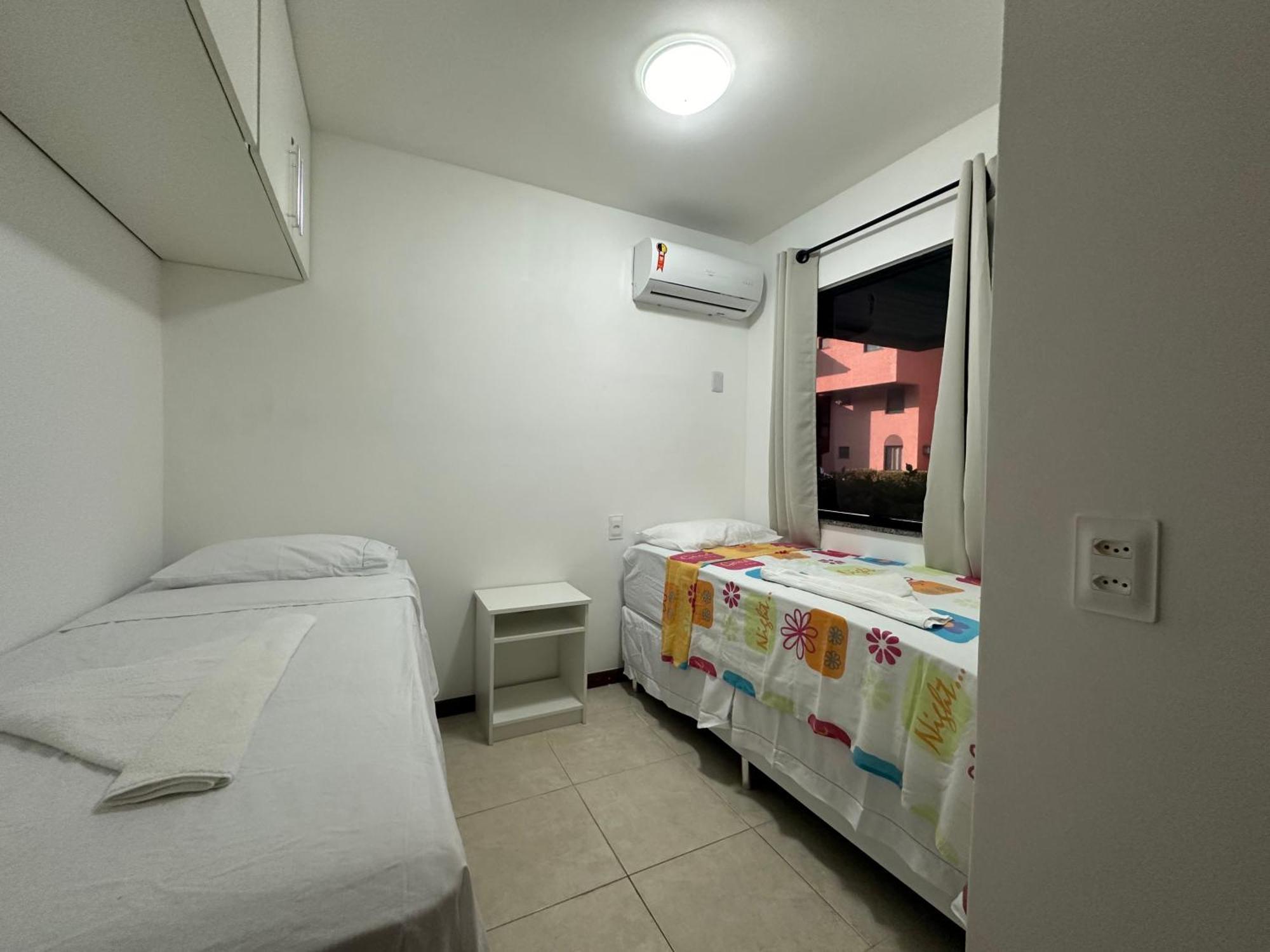 Flat Guarajuba 4 Quartos Terreo A Beira Mar - Pe Na Areia - Governanca Com Arrumadeira E Wi Fi Inclusos Camassari 외부 사진