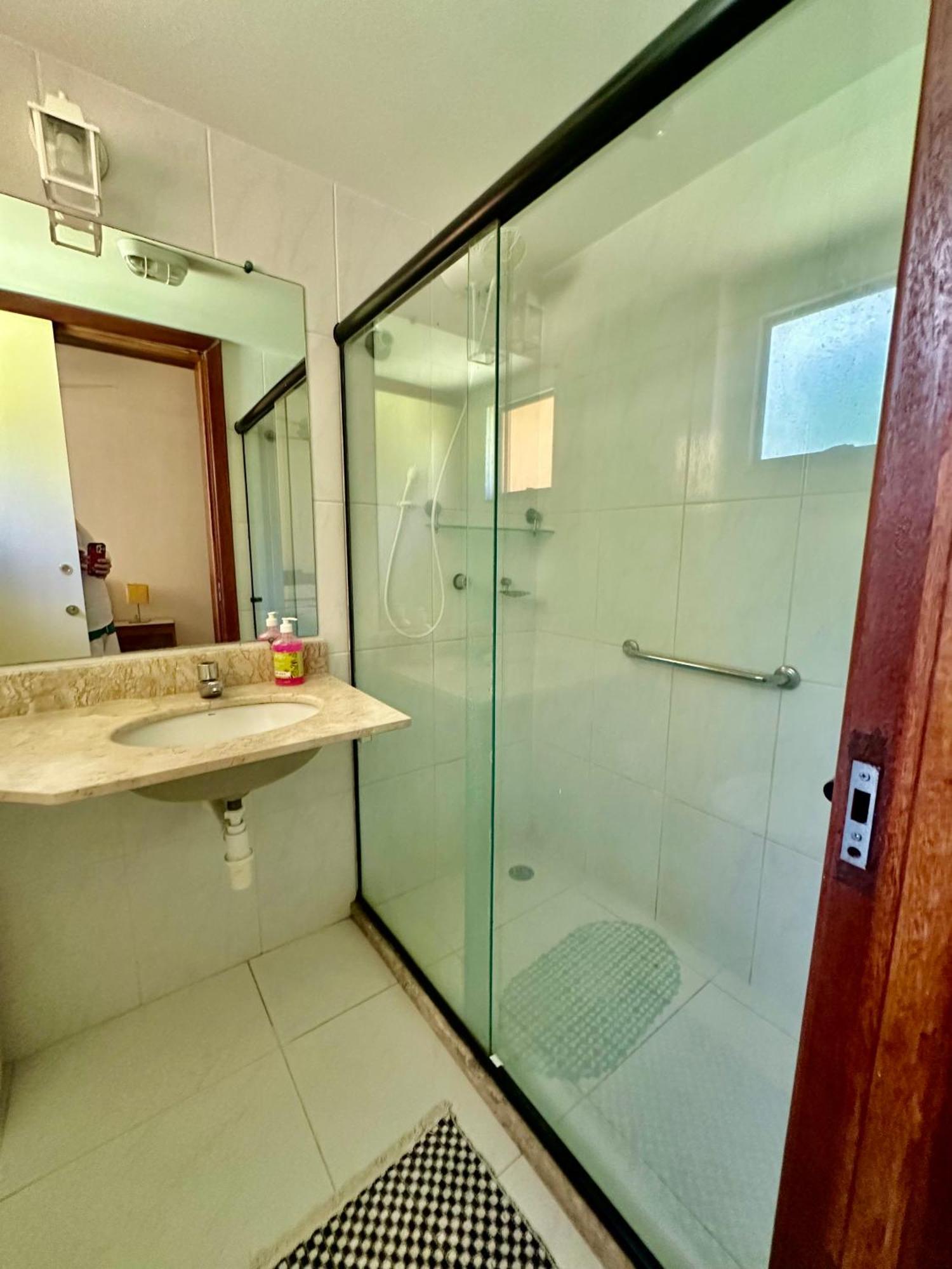 Flat Guarajuba 4 Quartos Terreo A Beira Mar - Pe Na Areia - Governanca Com Arrumadeira E Wi Fi Inclusos Camassari 외부 사진